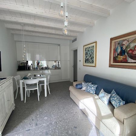 La Casa Di Gio: Piccolo Gioiello In Centro Como Kültér fotó